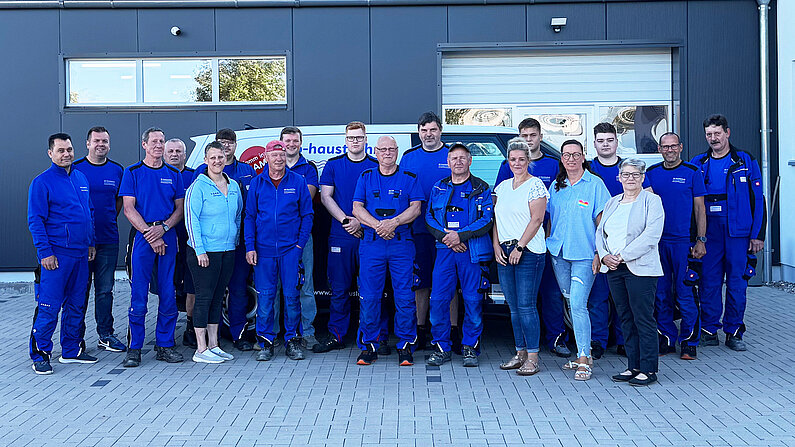Gruppenbild Mitarbeiter nb-haustechnik.