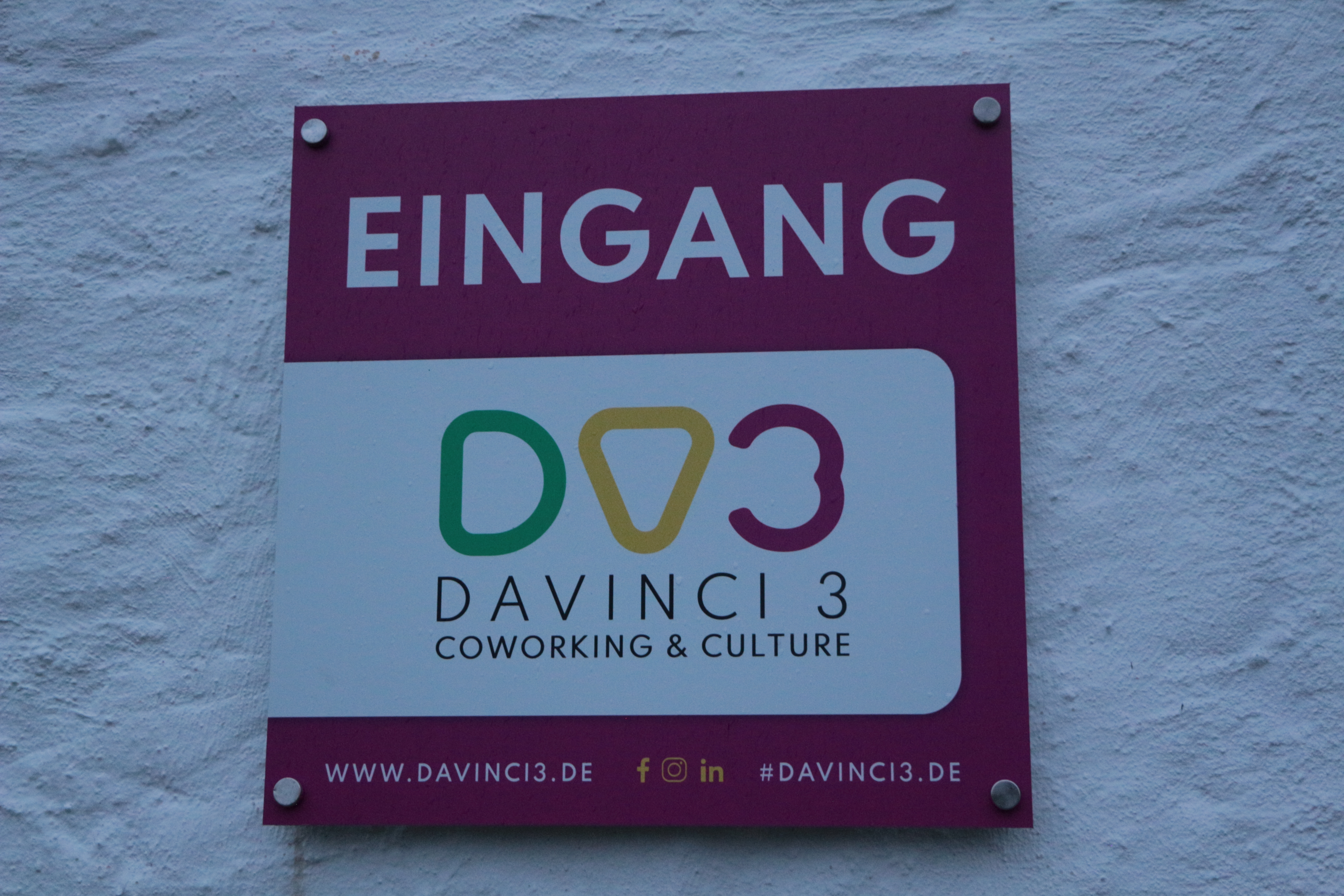 Eingangsschild C-Workspace DaVinci 3